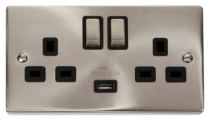 CLICK VPSC570BK USB TWIN SWITCHED SOCKET 2G DP