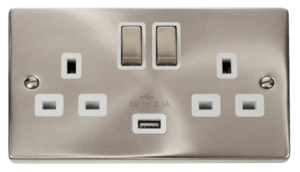 CLICK VPSC570WH USB TWIN SWITCHED SOCKET 2G DP